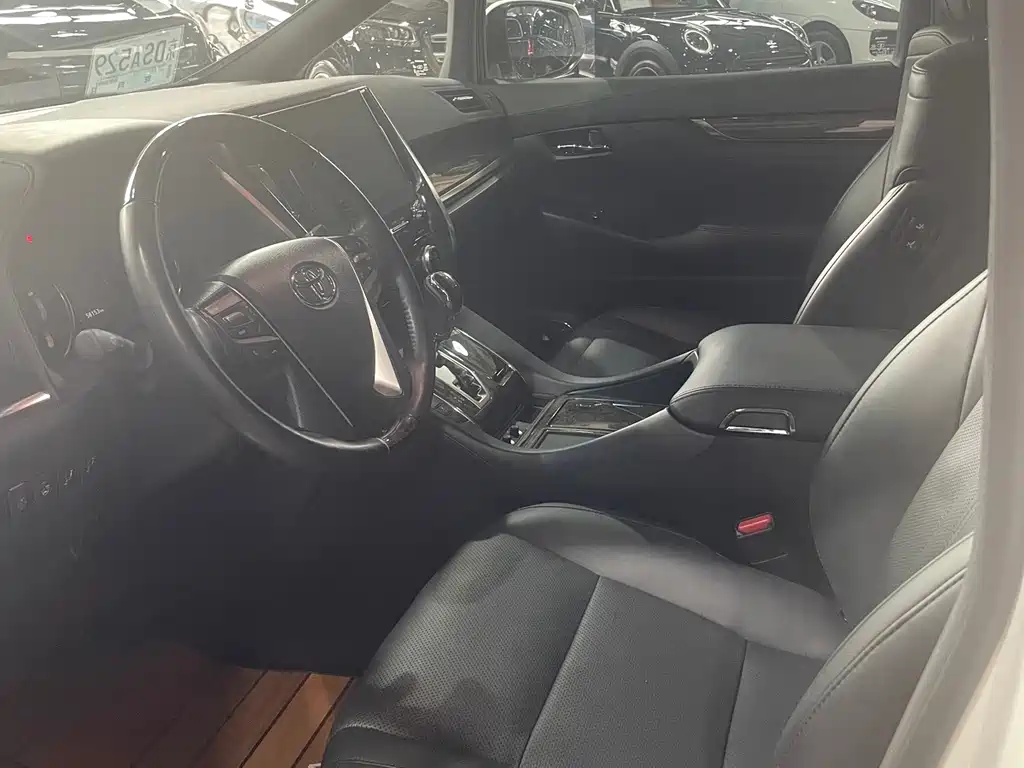 Toyota Vellfire 2020 — фото 4