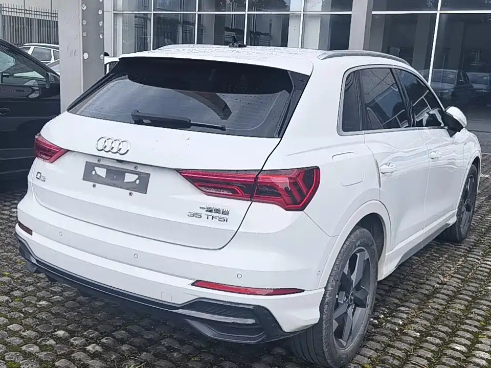 Audi Q3 2022 — фото 9