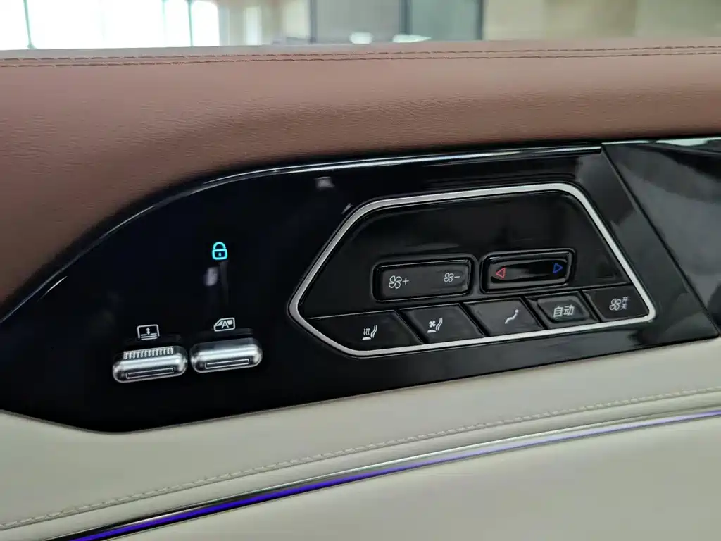 BYD Xia 2025 — фото 17