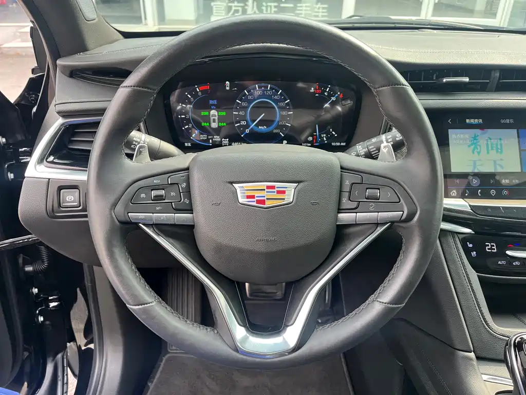 Cadillac XT6 2024 — фото 7