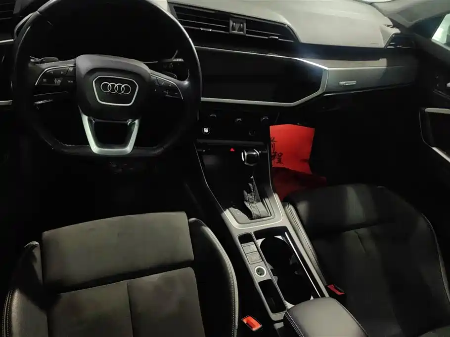 Audi Q3 2022 — фото 16