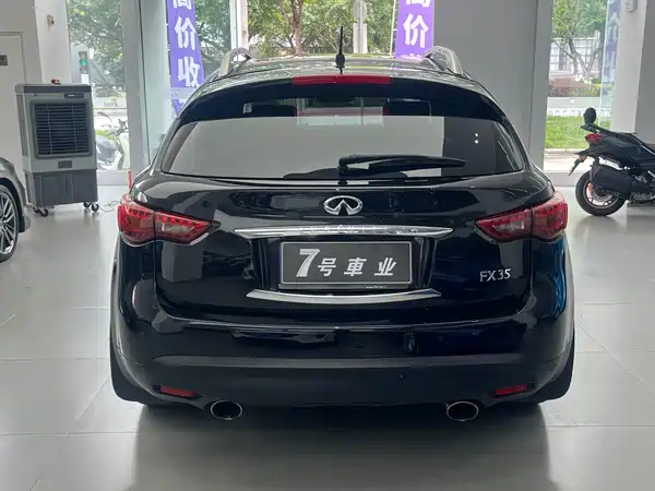 Infiniti FX 2012