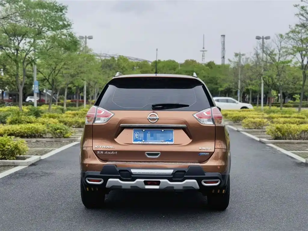 Nissan X-Trail 2016 — фото 8