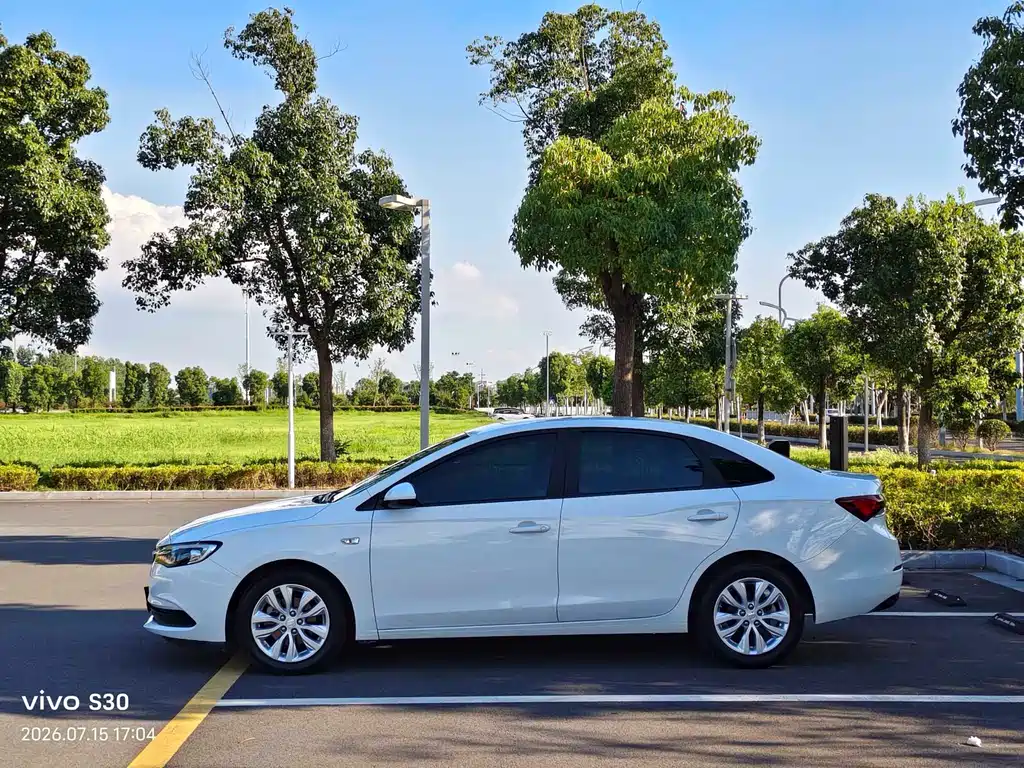 Buick Excelle 2022