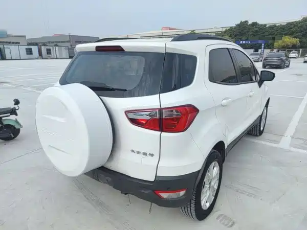 Ford EcoSport 2015