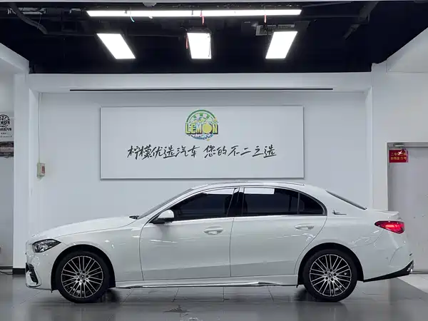 Mercedes-Benz C-Class 2022