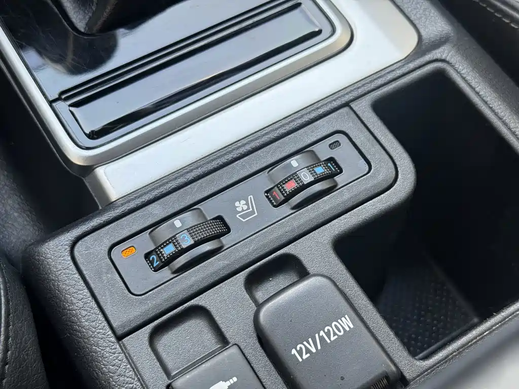 Toyota Prado 2019 — фото 19