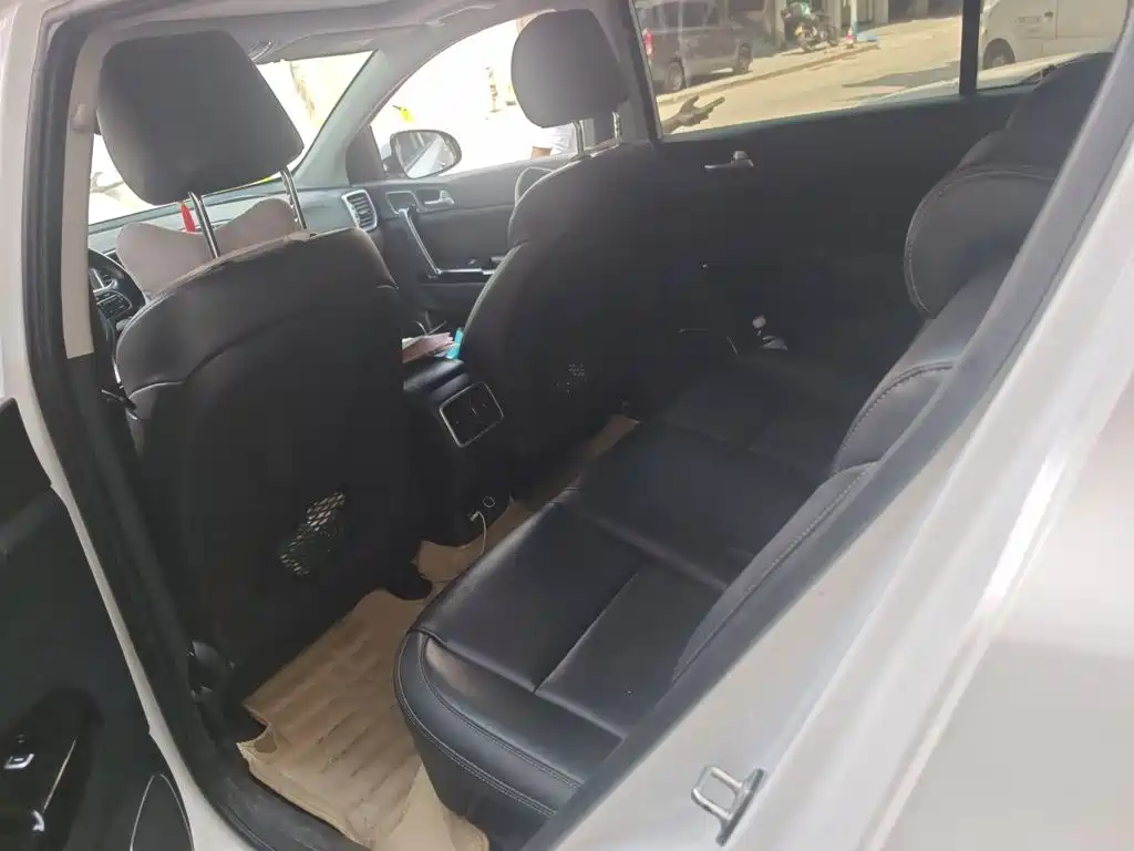Kia KX5 2016 — фото 18