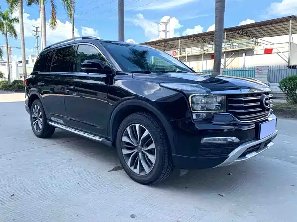 GAC Trumpchi GS8 2017