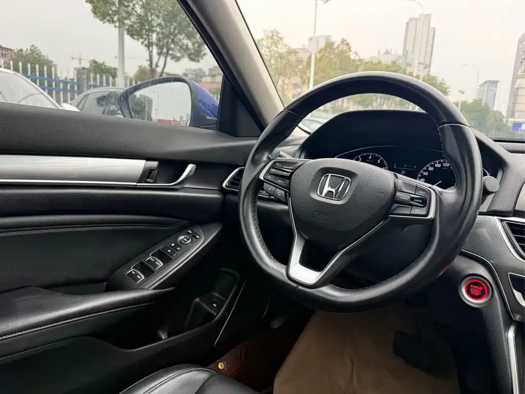 Honda Accord 2021 — фото 13