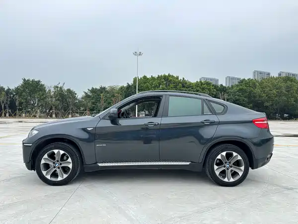 BMW X6 2012
