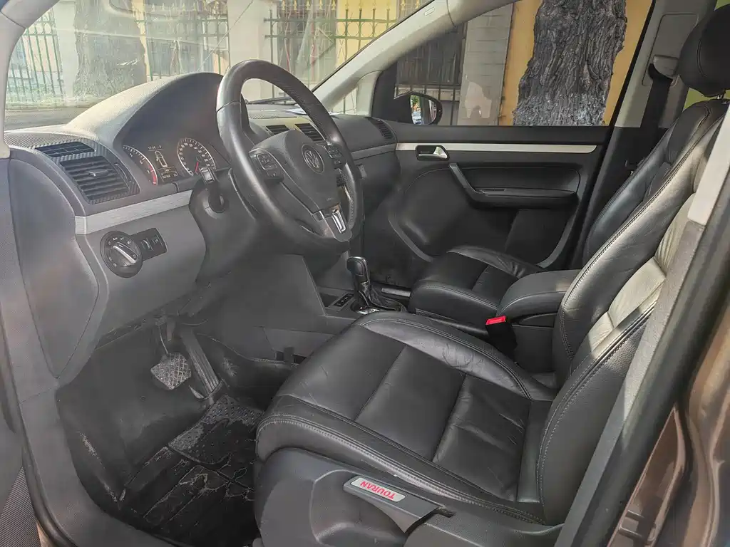Volkswagen Touran 2014