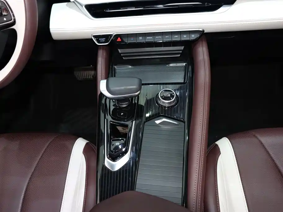 Geely Xingyue L 2023 — фото 14