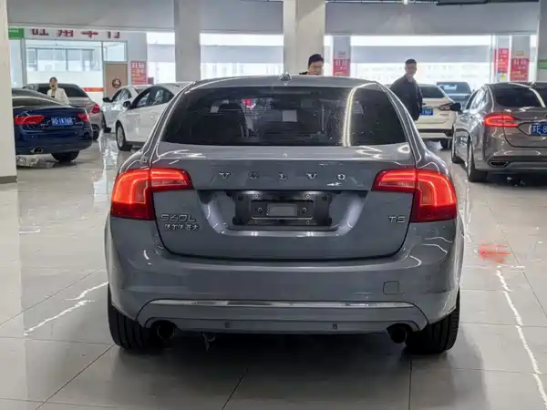 Volvo S60 2019