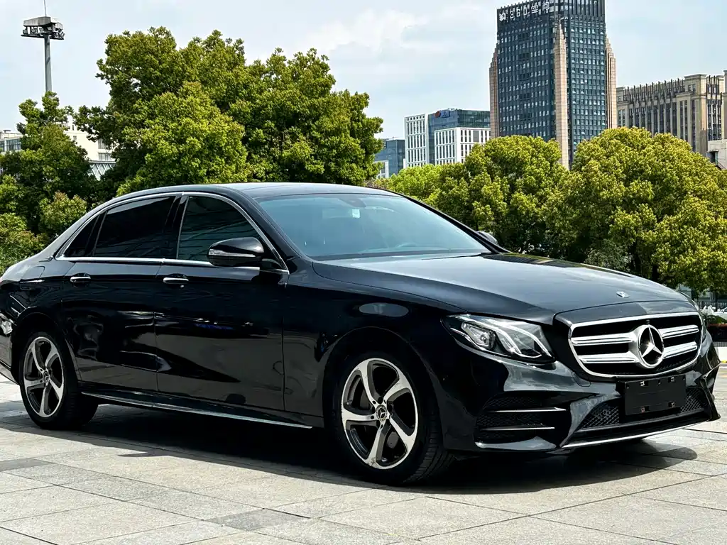 Mercedes-Benz E-Class 2019 — фото 3