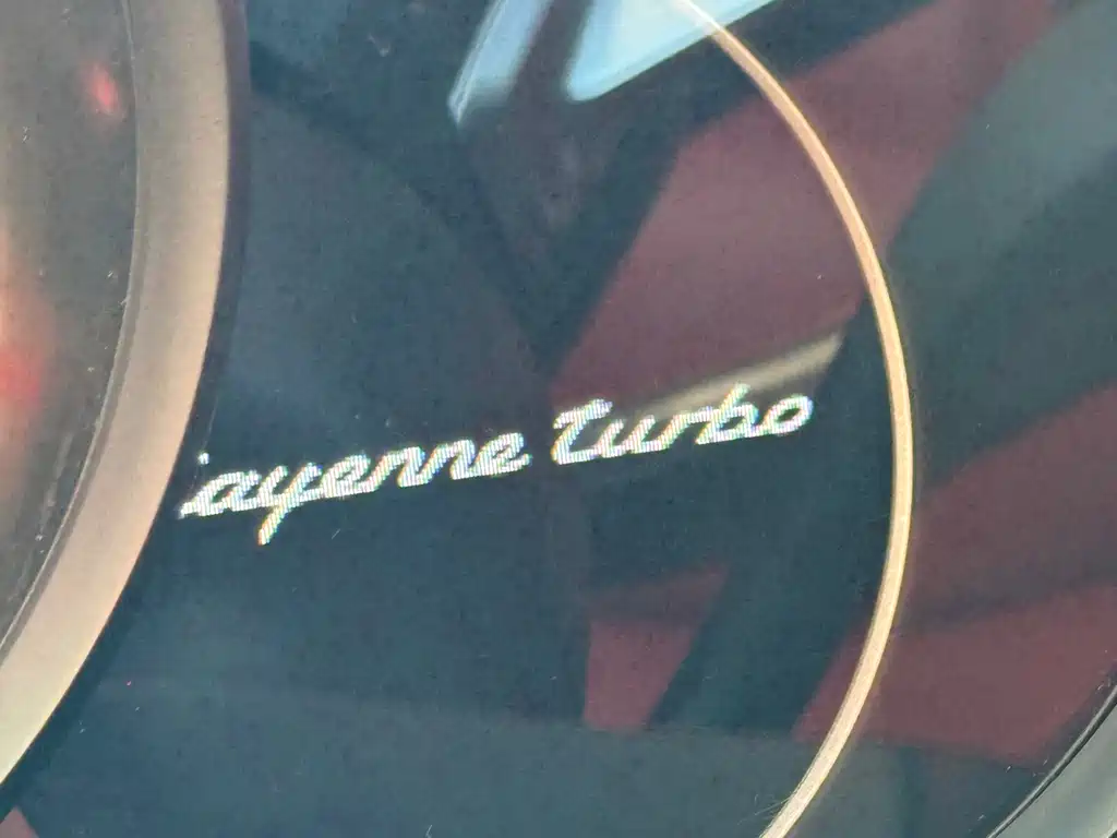 Porsche Cayenne 2011 — фото 16