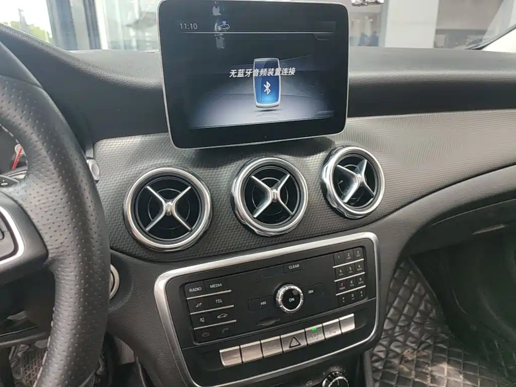 Mercedes-Benz GLA 2018 — фото 13