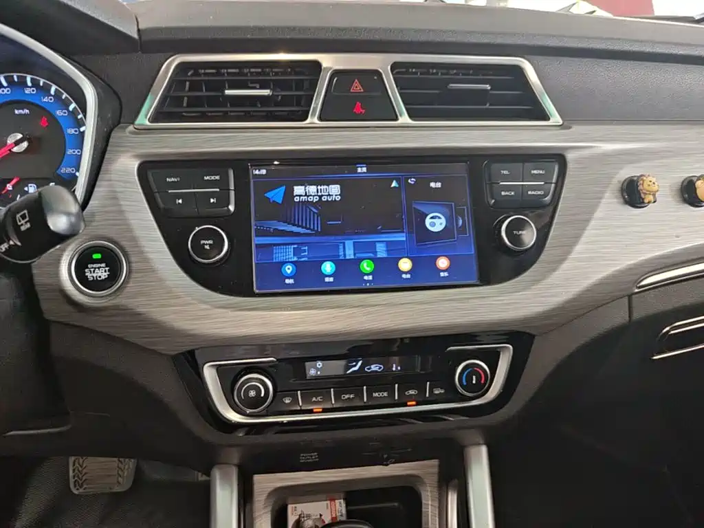 Geely Vision X3 2018 — фото 13