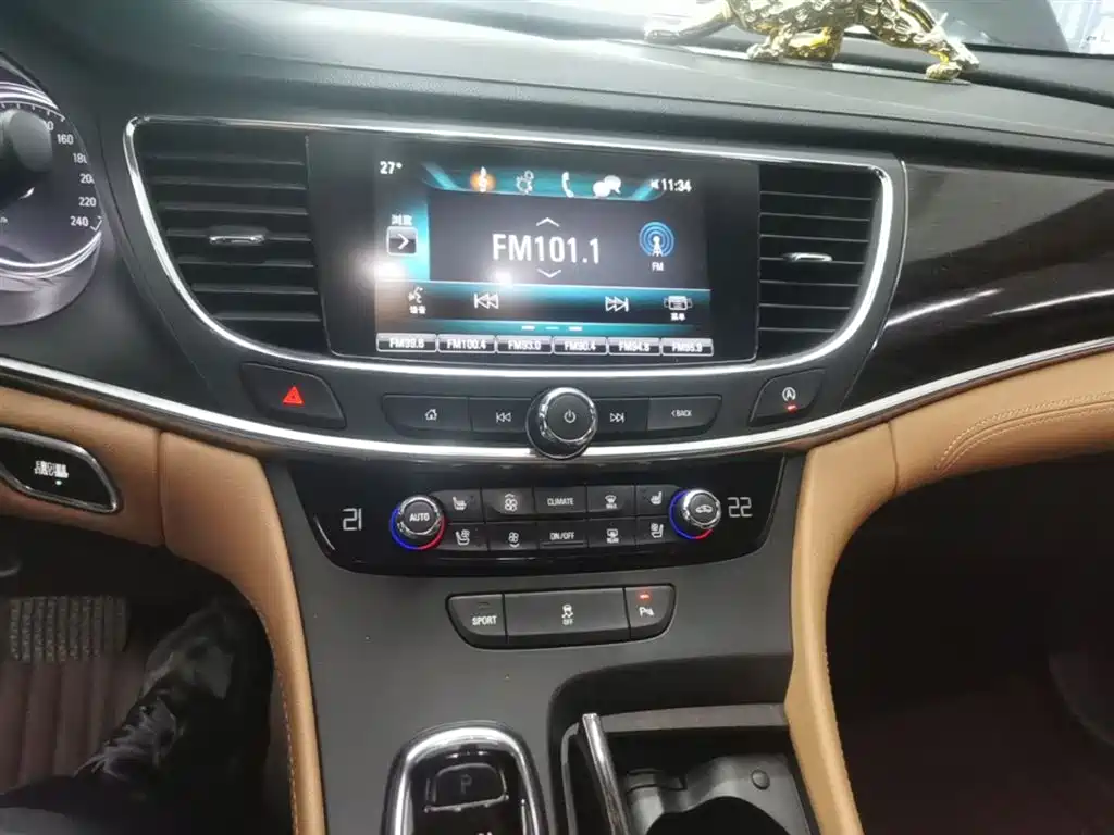 Buick LaCrosse 2017 — фото 13