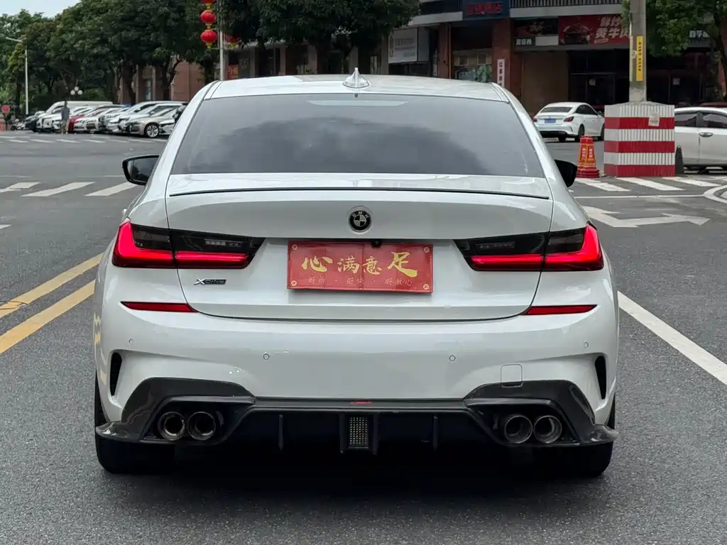 BMW 3 Series 2021