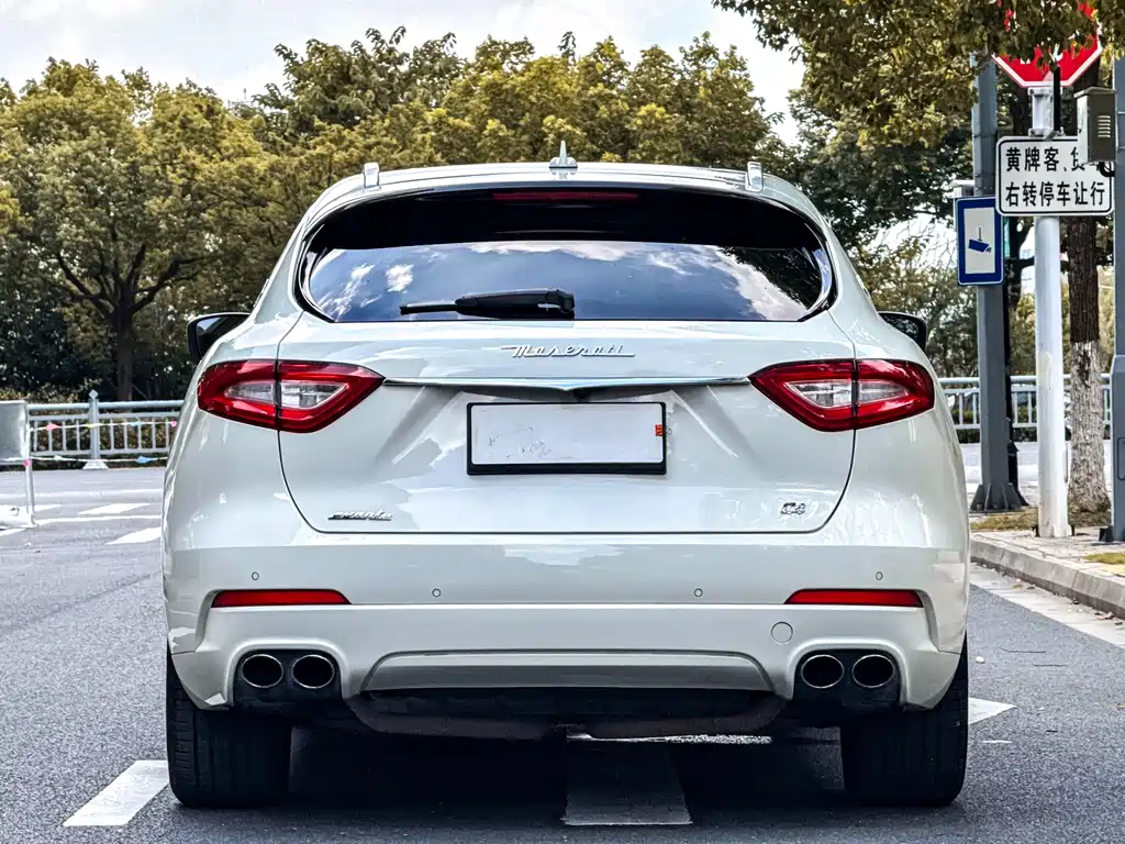 Maserati Levante 2018 — фото 4