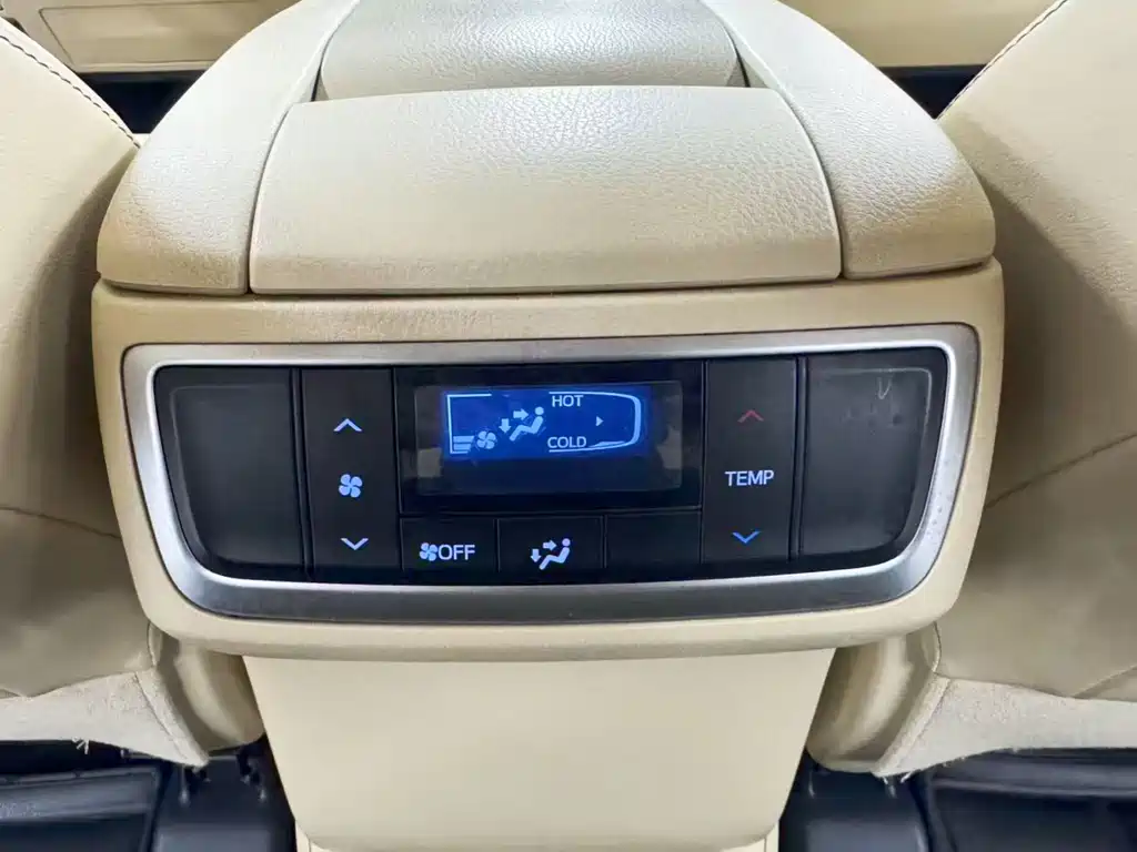 Toyota Highlander 2016 — фото 16