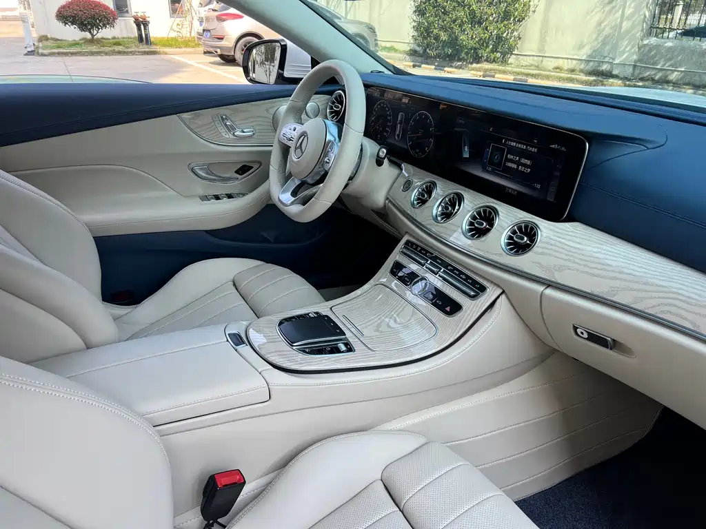 Mercedes-Benz E-Class 2020 — фото 13