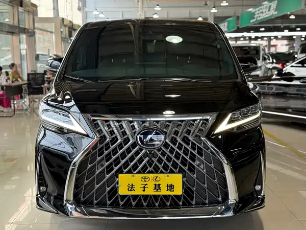 Lexus LM 2022
