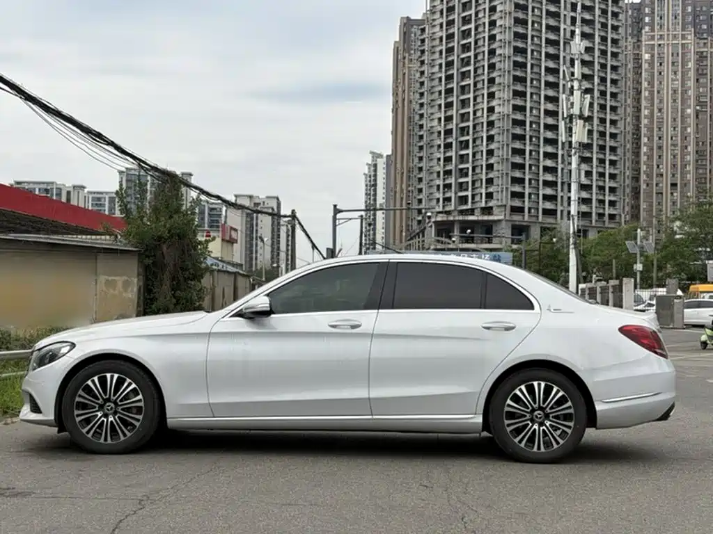 Mercedes-Benz C-Class 2018 — фото 10