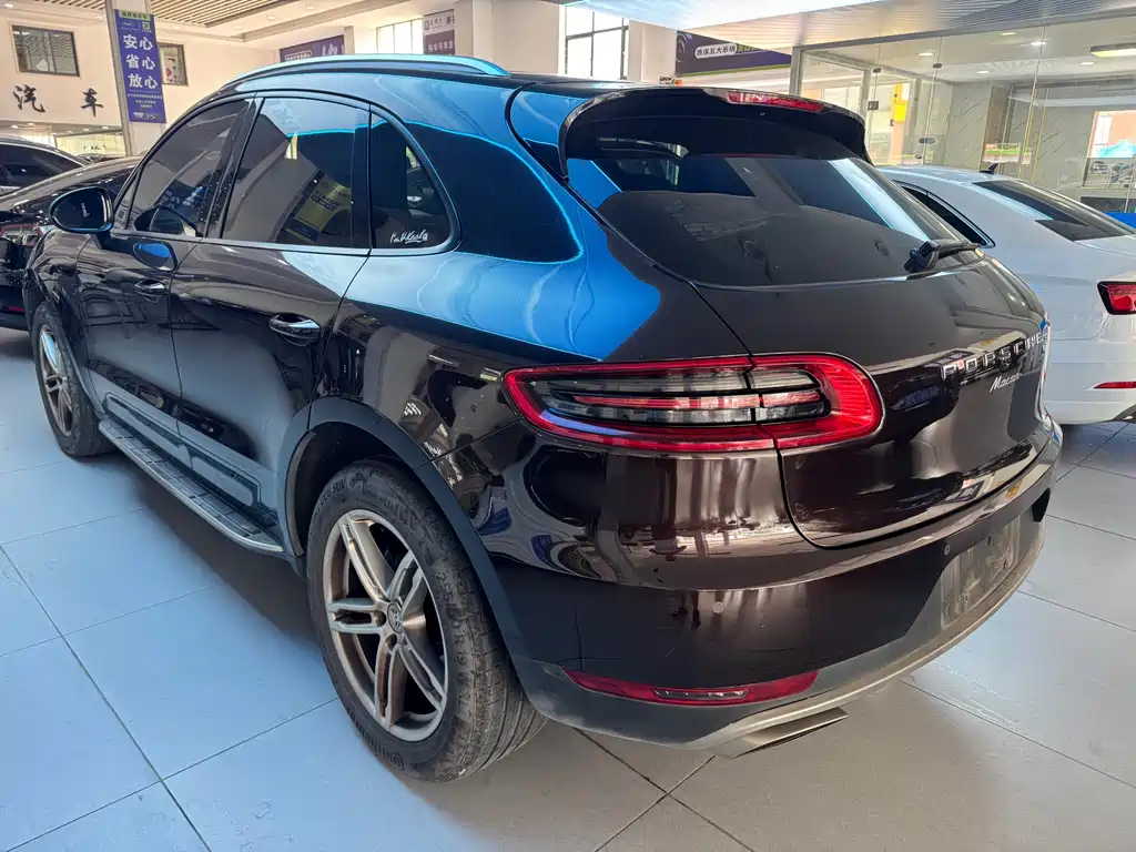 Porsche Macan 2016