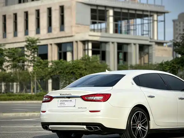 Maserati Quattroporte 2014