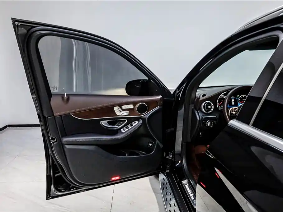 Mercedes-Benz GLC 2023 — фото 13