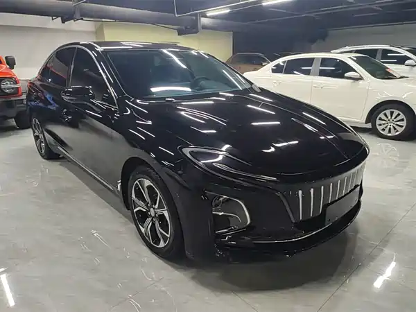 Hongqi E-QM5 2023