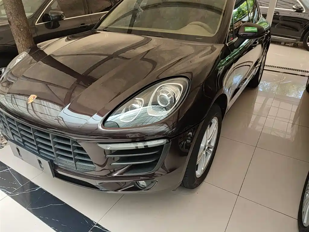 Porsche Macan 2016 — фото 24