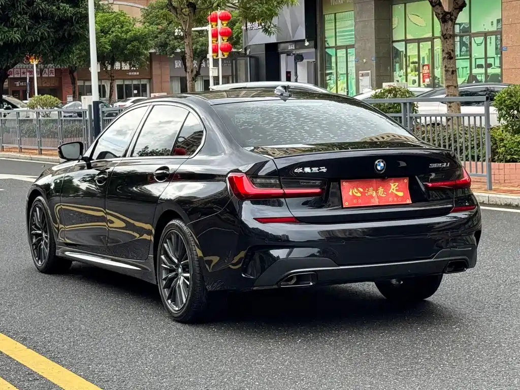 BMW 3 Series 2021