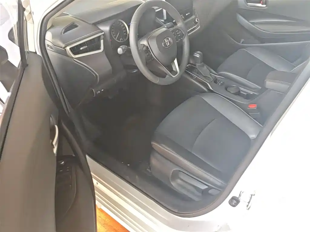 Toyota Corolla 2020 — фото 16