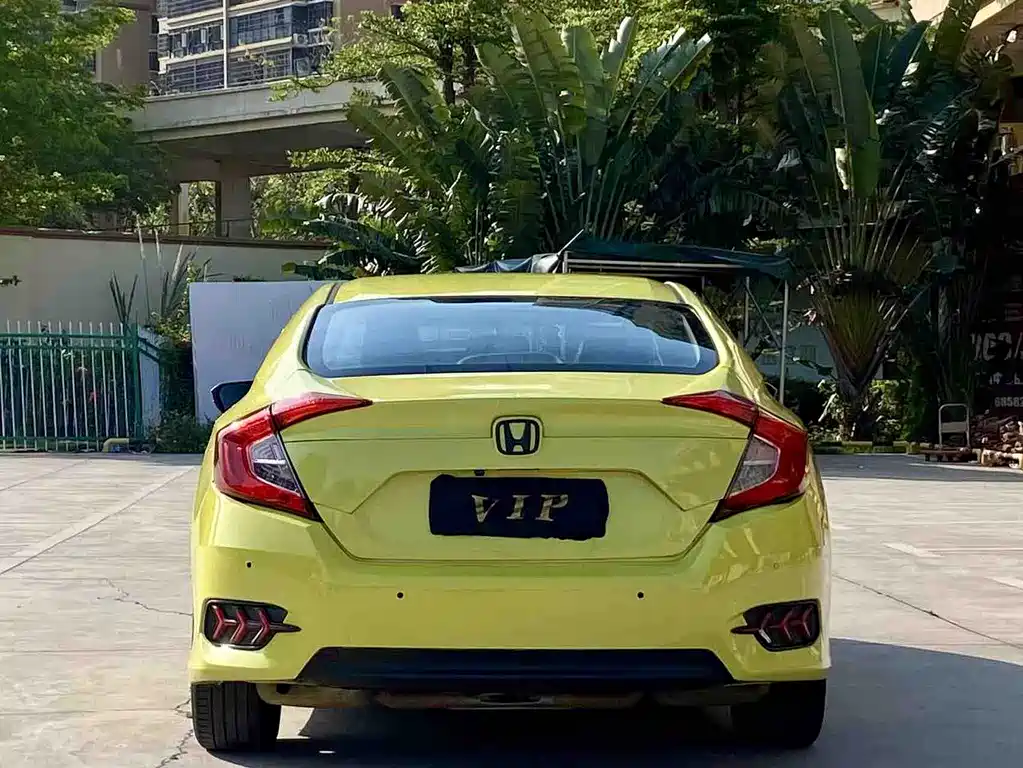 Honda Civic 2020 — фото 17