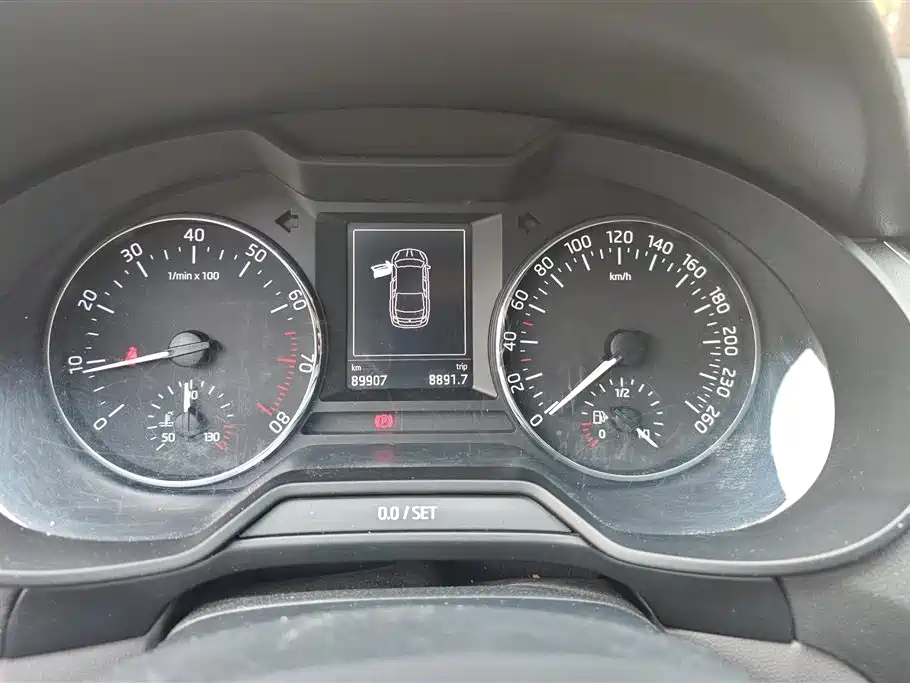 Skoda Octavia 2015 — фото 14