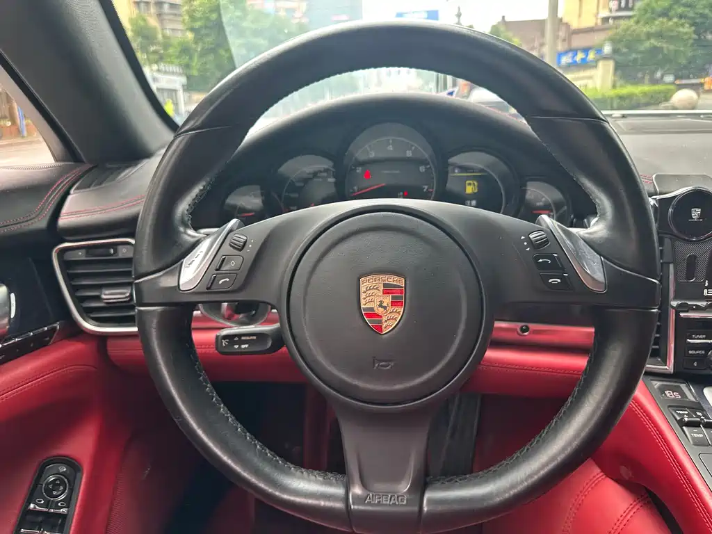 Porsche Panamera 2016 — фото 25