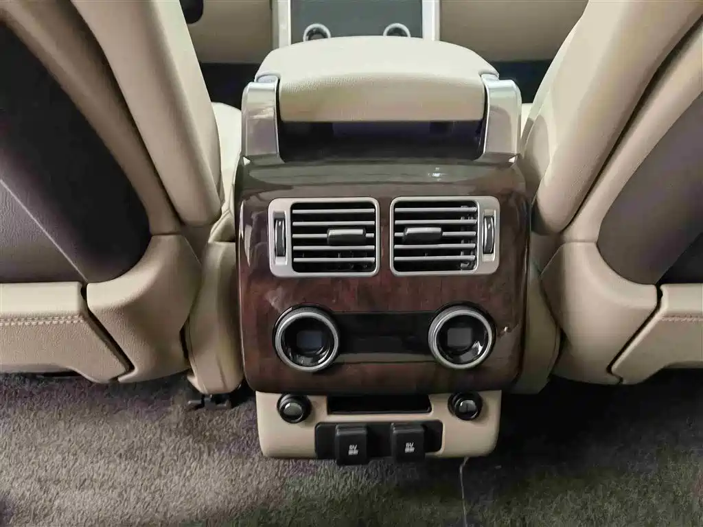 Land Rover Range Rover 2021 — фото 15