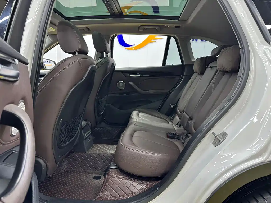 BMW X1 2022 — фото 11