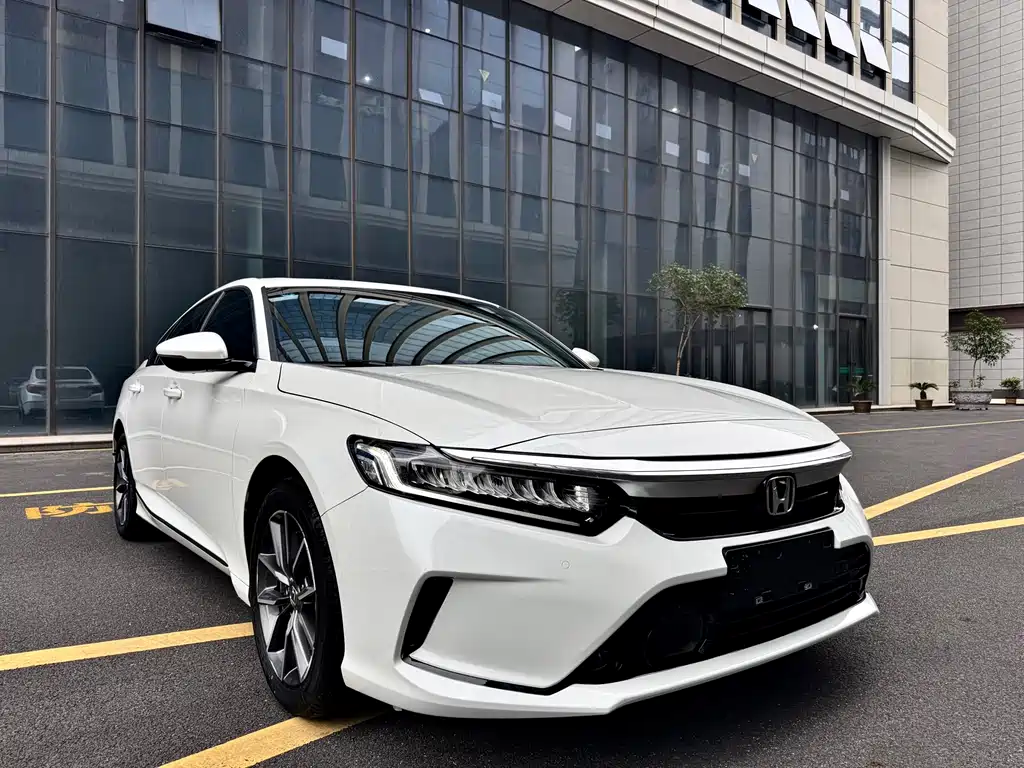 Honda Inspire 2023 — фото 3