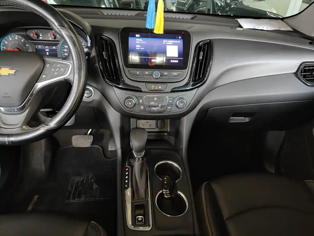 Chevrolet Equinox 2021 — фото 13