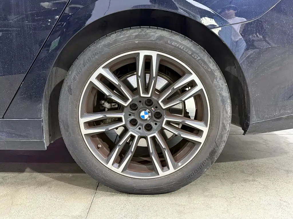 BMW 5 Series 2024