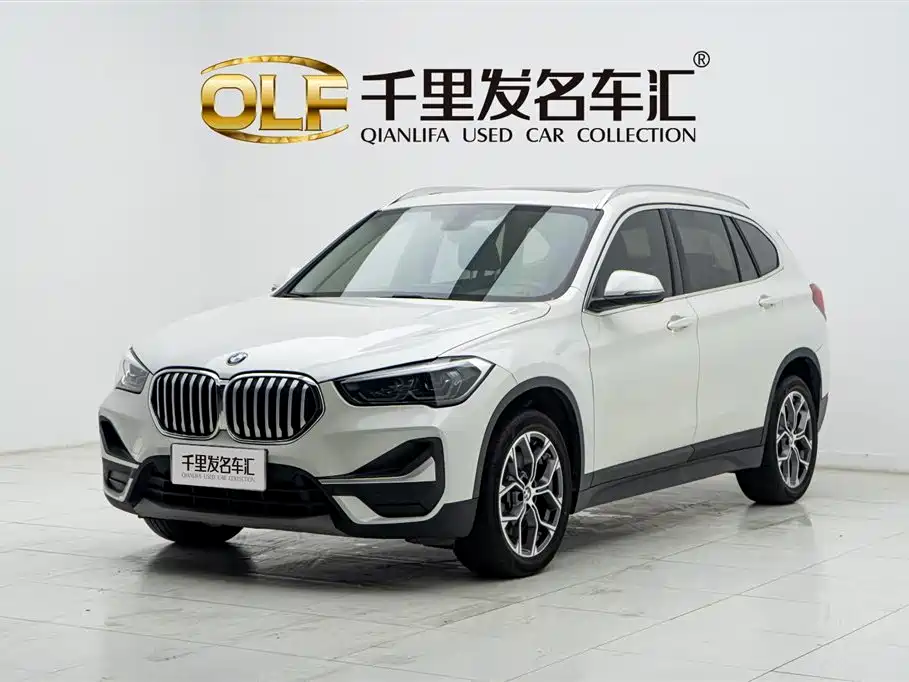 BMW X1 2021 — фото 1