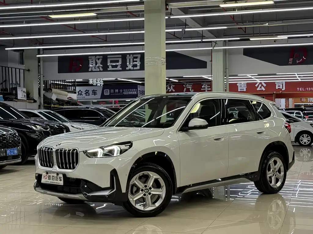 BMW X1 2024 — фото 1