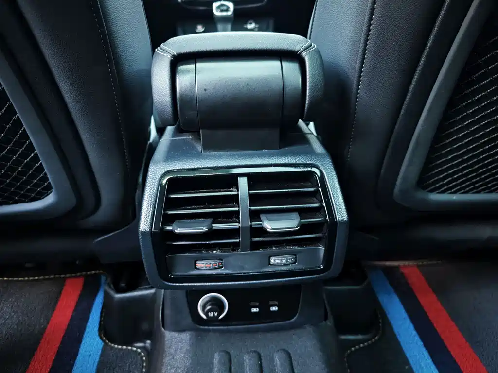 Audi Q3 2022 — фото 15