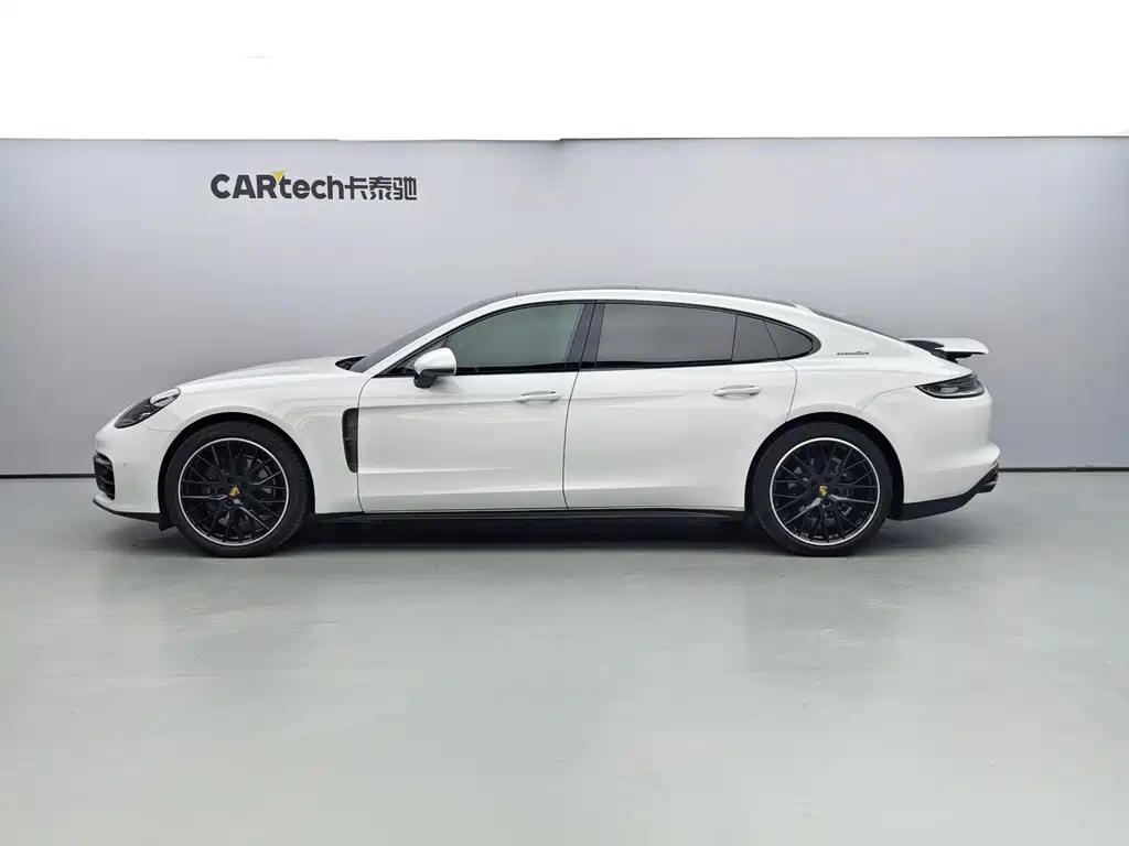 Porsche Panamera 2022 — фото 15