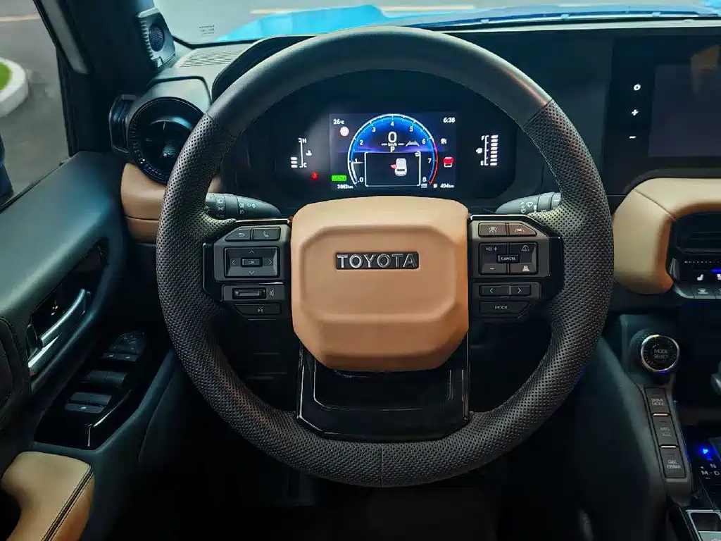 Toyota Prado 2025 — фото 20