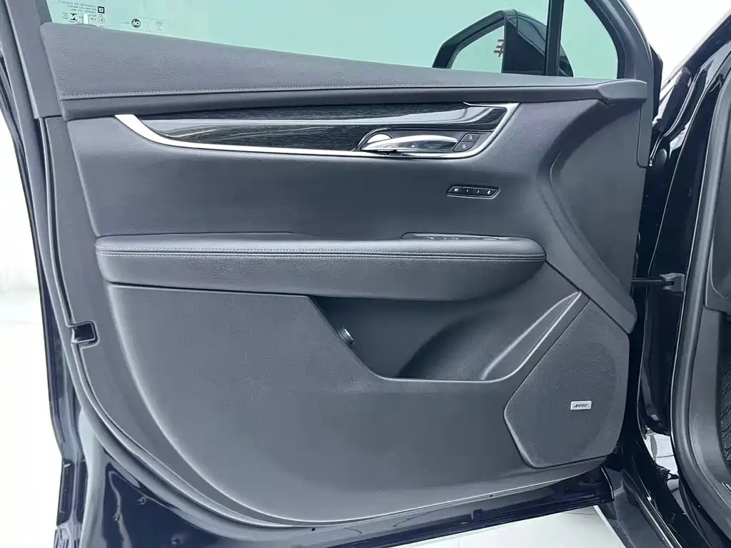Cadillac XT5 2020 — фото 13